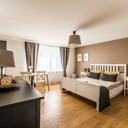 Sunshine Apartment Лиепая Экстерьер фото